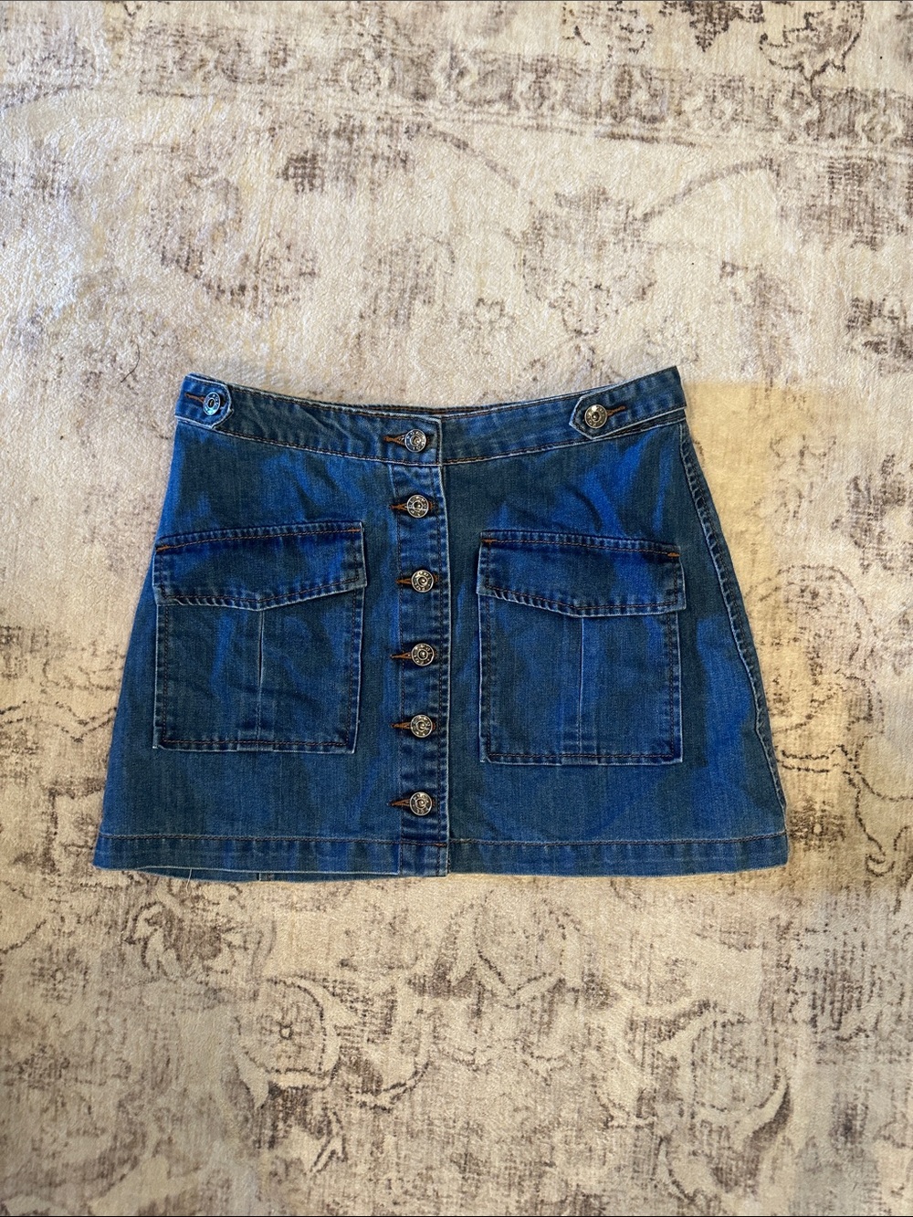 POL Button-Front Denim Mini Skirt in Blue